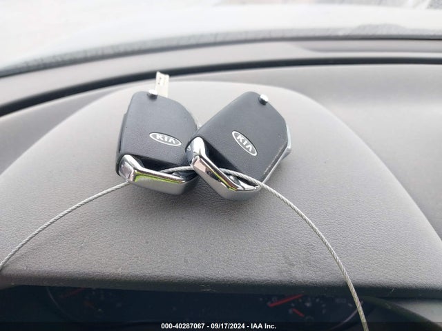 KIA Soul X-line 2020 KNDJ23AU4L7044189 Image 11