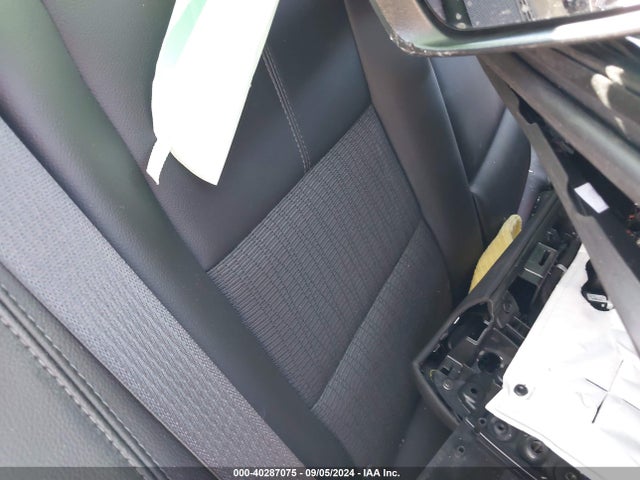 Chevrolet IMPALA 1LT 2017 2G1105S39H9189850 Image 8