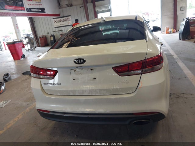 KIA Optima Lx 2016 KNAGT4L34G5090685 Image 17