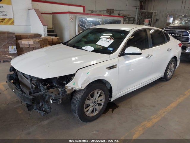 KIA Optima Lx 2016 KNAGT4L34G5090685 Image 2
