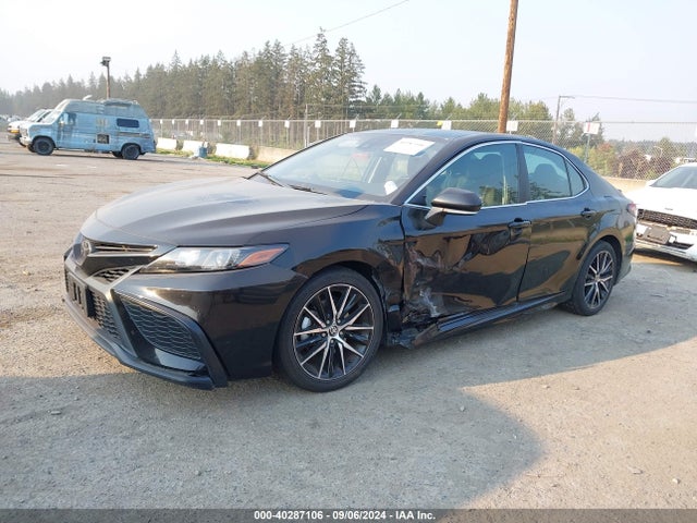 Toyota CAMRY SE 2022 4T1G11AKXNU686545 Image 2
