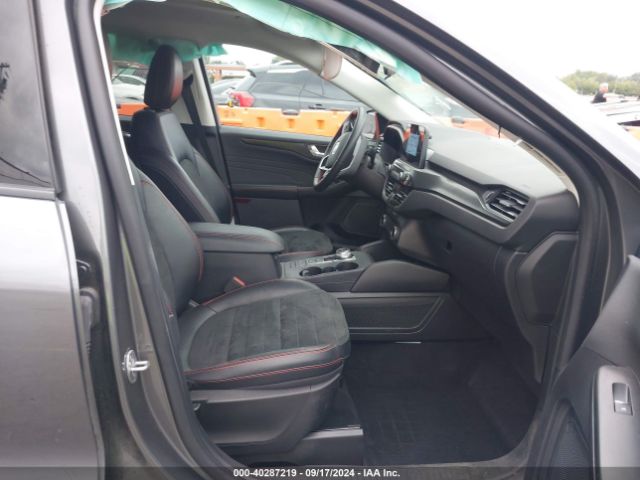 1FMCU9H91NUB61638 Ford ESCAPE SEL