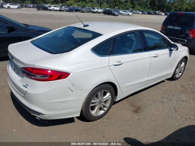 3FA6P0HD4JR264391 Ford FUSION SE