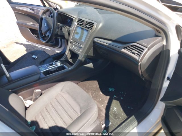 3FA6P0HD4JR264391 Ford FUSION SE