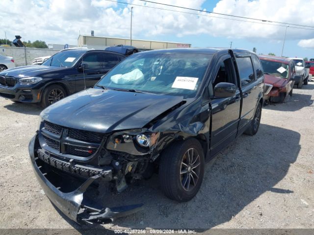 2C4RDGBGXFR738384 Dodge Grand Caravan Se Plus