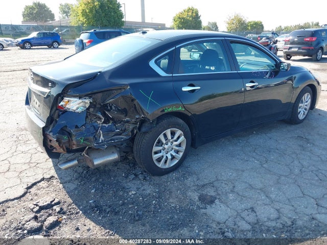 Nissan Altima 2.5 S 2015 1N4AL3AP2FC231570 Image 4