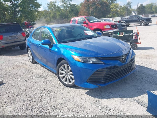 Toyota CAMRY LE 2019 4T1B11HK9KU275407 главное изображение