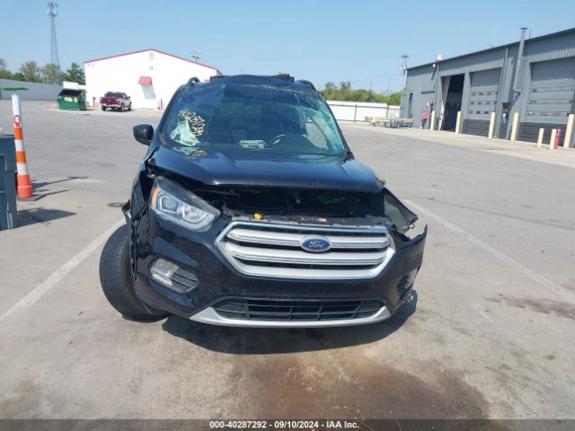 1FMCU9HD5KUA01097 Ford ESCAPE SEL