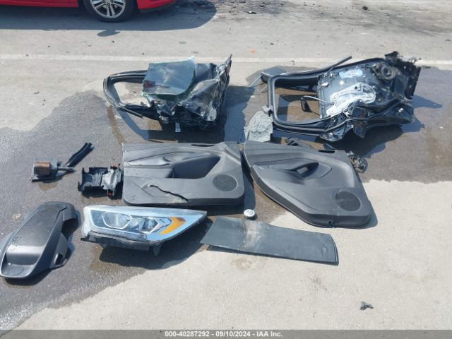 1FMCU9HD5KUA01097 Ford ESCAPE SEL