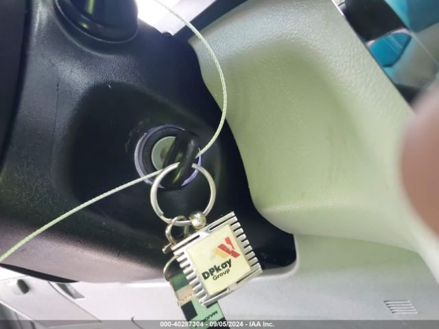 5TDKK3DC9GS710790 Toyota Sienna Le 8 Passenger