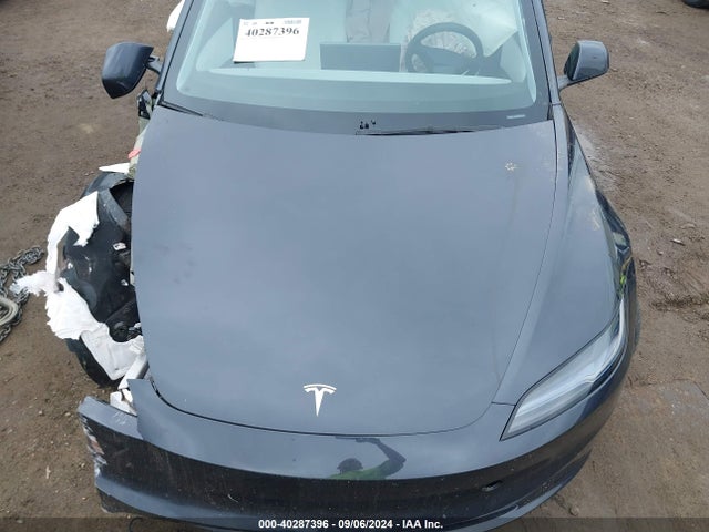 2024 TESLA MODEL 3 5YJ3E1EBXRF760448 Photo 9