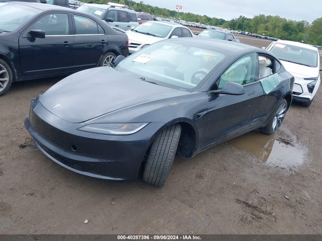 2024 TESLA MODEL 3 5YJ3E1EBXRF760448 Photo 1