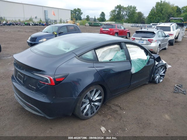 2024 TESLA MODEL 3 5YJ3E1EBXRF760448 Photo 3