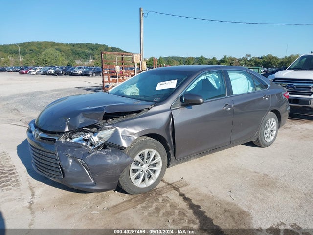 Toyota CAMRY LE 2017 4T1BF1FKXHU274442 Image 2