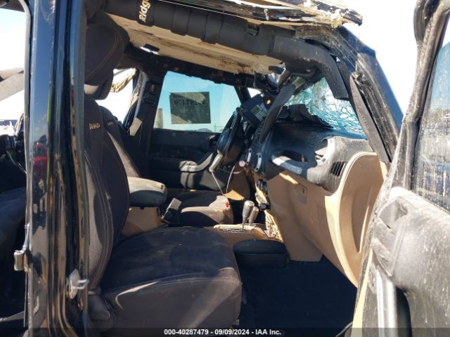 1C4BJWEG1EL135914 Jeep Wrangler Unlimited Sahara
