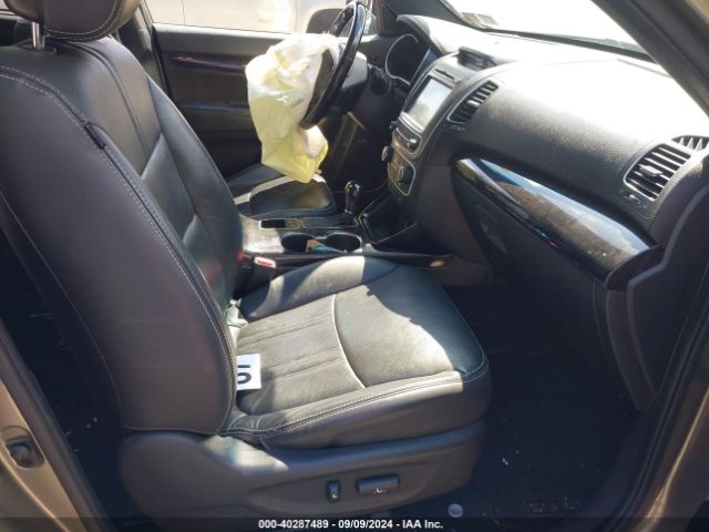 5XYKWDA77EG444343 KIA Sorento Limited V6