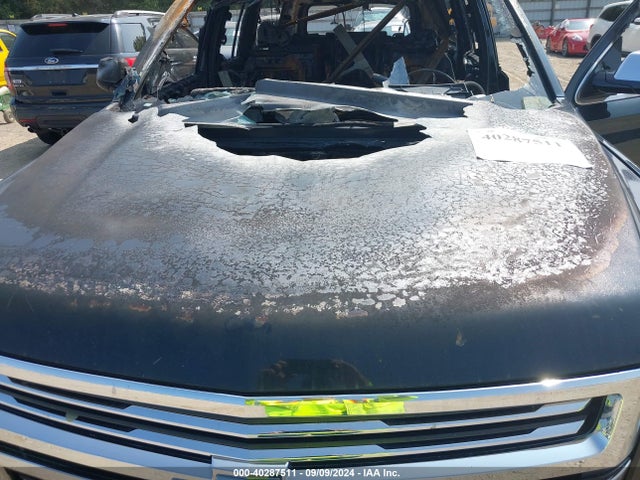 Chevrolet Suburban Premier 2017 1GNSKJKC8HR200333 Image 10