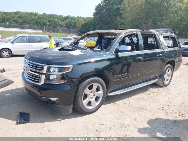 Chevrolet Suburban Premier 2017 1GNSKJKC8HR200333 Image 2