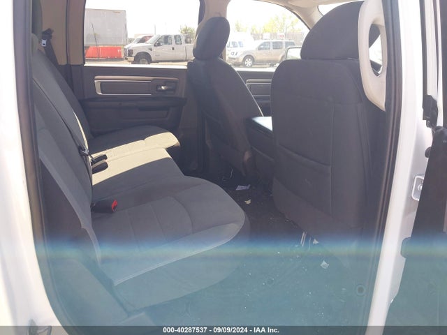 1C6RR6LG6NS185697 RAM 1500 Classic Slt  4x2 5'7 Box