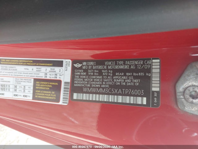 2010 MINI COOPER S CLUBMAN WMWMM3C5XATP76003 Photo 8