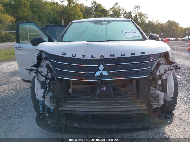 2022 MITSUBISHI OUTLANDER JA4J4UA82NZ014144 Photo 5