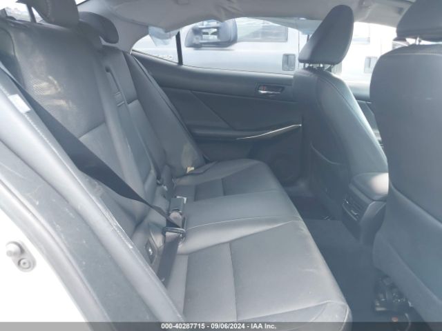 JTHBA1D28G5032617 Lexus IS 200T