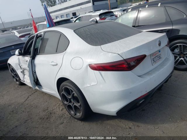 ZARFAMBNXK7611788 Alfa Romeo Giulia Ti Sport Rwd