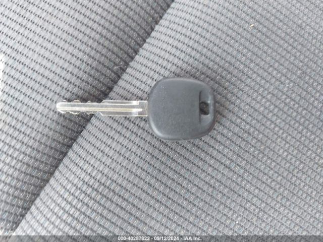 2T1BURHE1KC239227 Toyota COROLLA SE