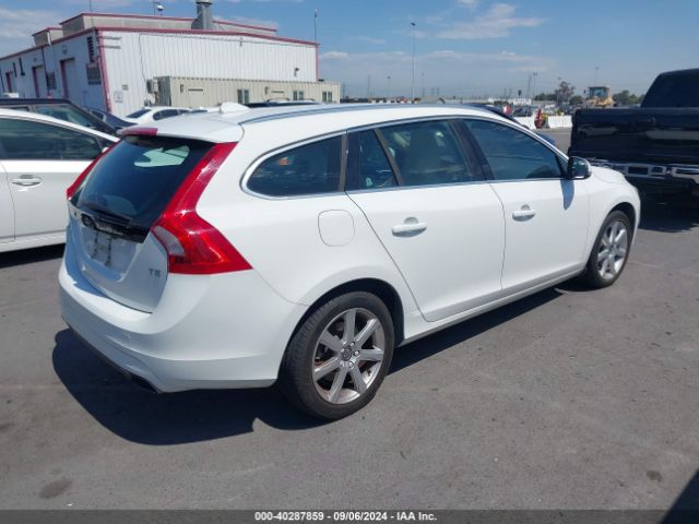 YV140MEK3H1373620 Volvo V60 T5 Premier