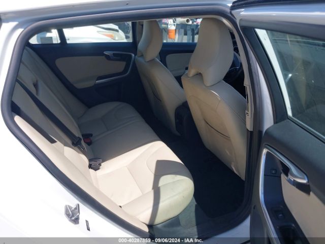 YV140MEK3H1373620 Volvo V60 T5 Premier