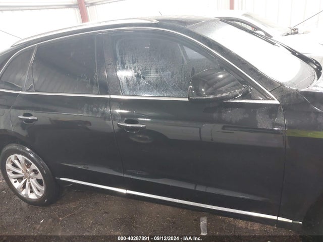 Audi Q5 2.0t Premium 2016 WA1C2AFP3GA074190 Image 13