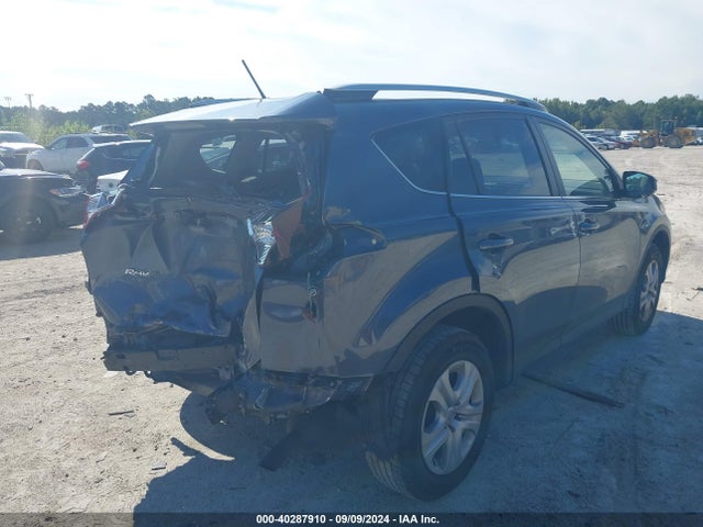 Toyota RAV4 LE 2014 JTMZFREVXED033490 Image 4