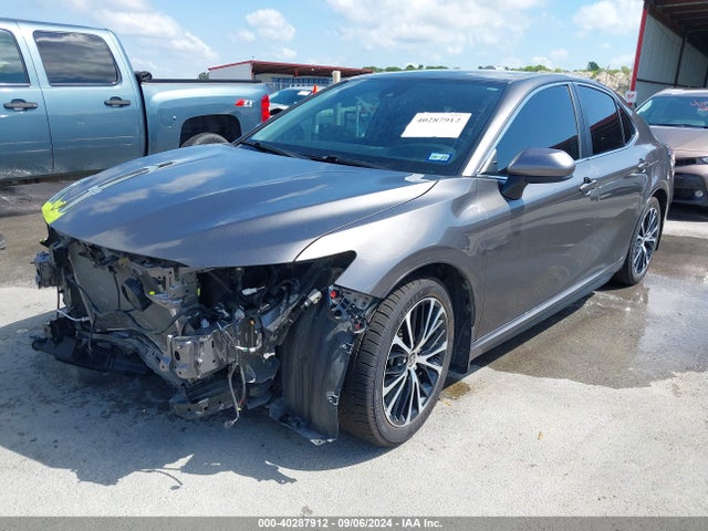 Toyota CAMRY SE 2020 4T1G11AK6LU999539 Image 2