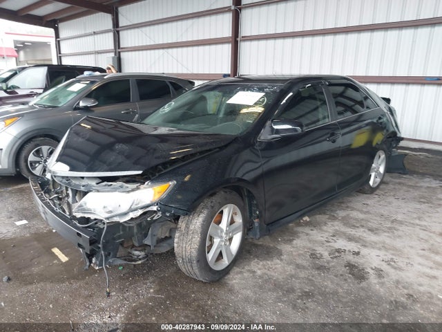 Toyota CAMRY SE 2014 4T1BF1FK2EU747813 Image 2