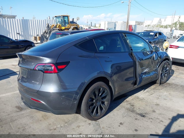 2023 TESLA MODEL Y 7SAYGDEE8PF904509 Photo 3