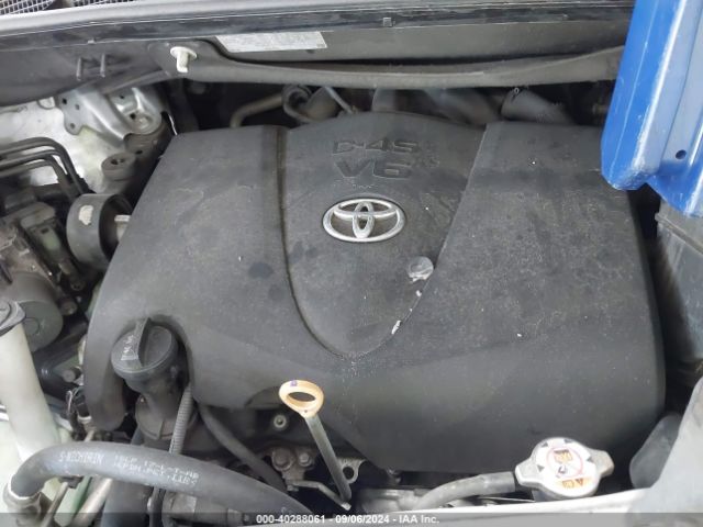 5TDYZ3DC8HS849574 Toyota Sienna Xle Premium 8 Passenger