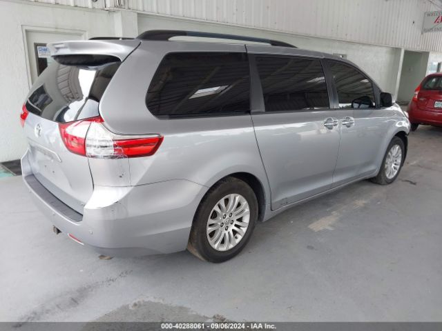5TDYZ3DC8HS849574 Toyota Sienna Xle Premium 8 Passenger