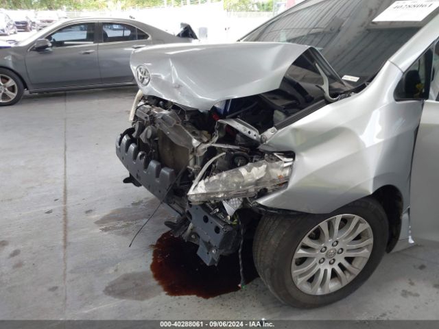 5TDYZ3DC8HS849574 Toyota Sienna Xle Premium 8 Passenger