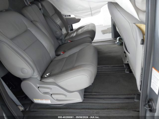 5TDYZ3DC8HS849574 Toyota Sienna Xle Premium 8 Passenger