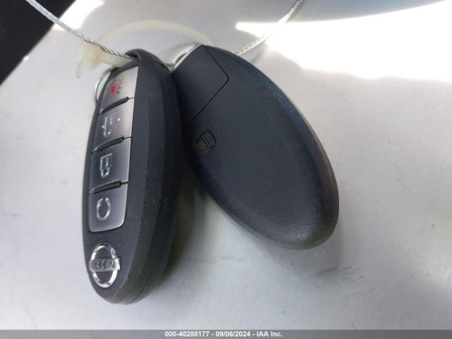 5N1AT3BA9MC767123 Nissan Rogue Sv Fwd