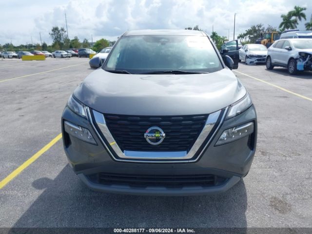 5N1AT3BA9MC767123 Nissan Rogue Sv Fwd