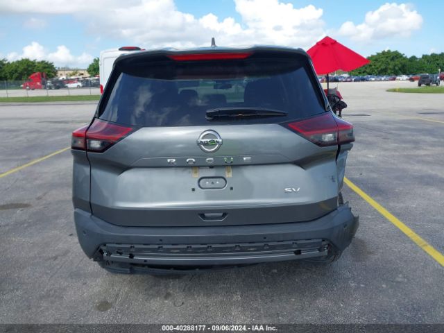 5N1AT3BA9MC767123 Nissan Rogue Sv Fwd
