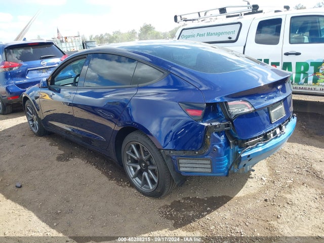2023 TESLA MODEL 3 5YJ3E1EA5PF559724 Photo 2
