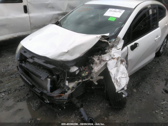 KNADM4A37G6575805 KIA RIO LX