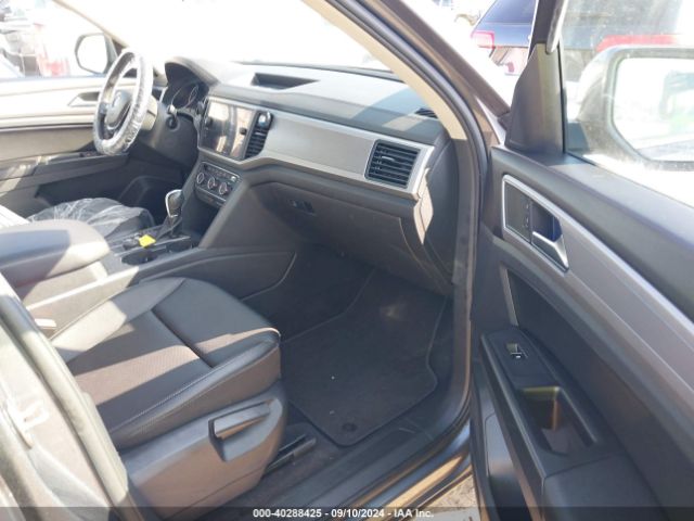 1V2KR2CAXJC570889 Volkswagen Atlas 3.6l V6 Se