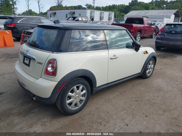 2013 MINI HARDTOP WMWSU3C58DT692502 Photo 3