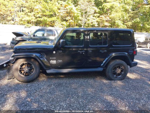 1C4HJXEG7JW196208 Jeep Wrangler Unlimited Sahara