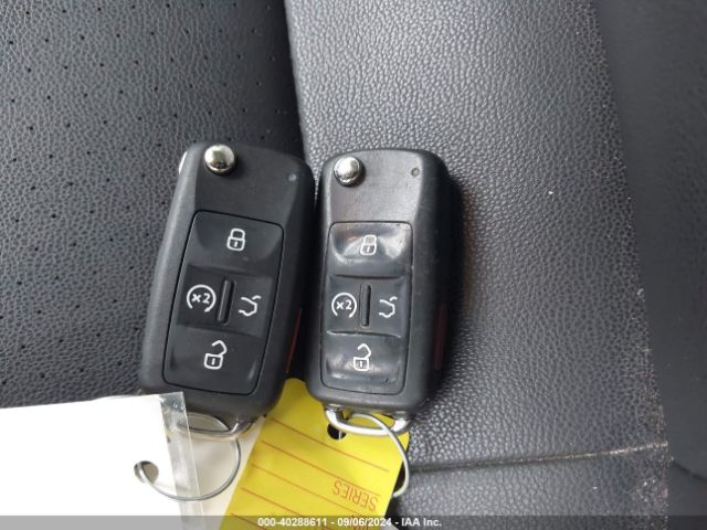 1VWSA7A32LC025795 Volkswagen Passat 2.0t Se