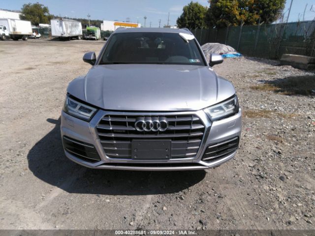 WA1BNAFY0J2117445 Audi Q5 2.0t Premium/2.0t Tech Premium