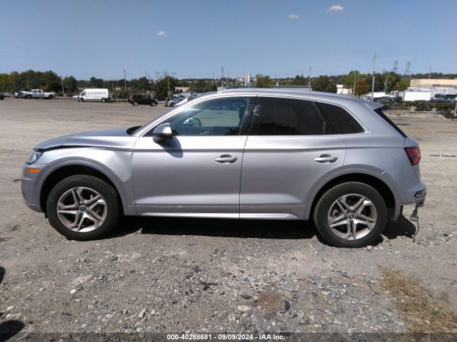 WA1BNAFY0J2117445 Audi Q5 2.0t Premium/2.0t Tech Premium